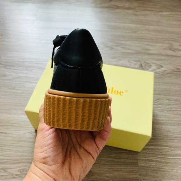 ⭐️ Women's Creeper Gold Black Fashion Sneaker - Picture 3 of 3